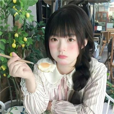 在蓝色时分飞翔